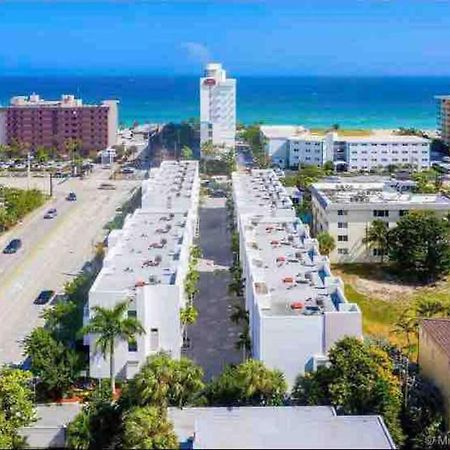 Across The Ocean Few Steps To Beach Contemporary Three Bedroom Townhouse Pompano Beach Bagian luar foto