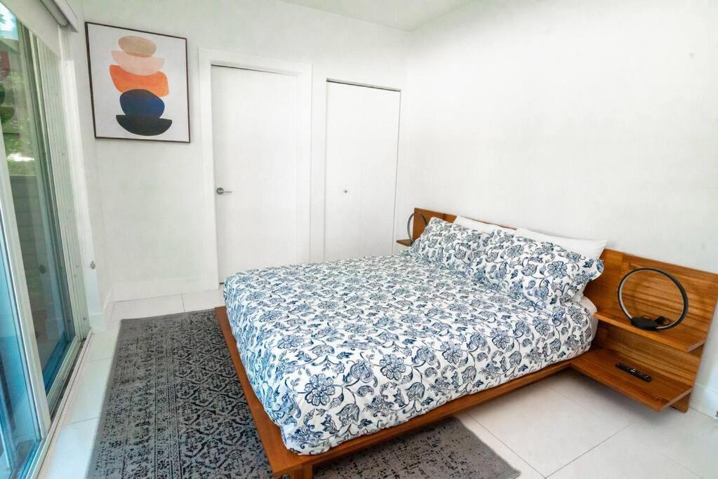 Across The Ocean Few Steps To Beach Contemporary Three Bedroom Townhouse Pompano Beach Bagian luar foto